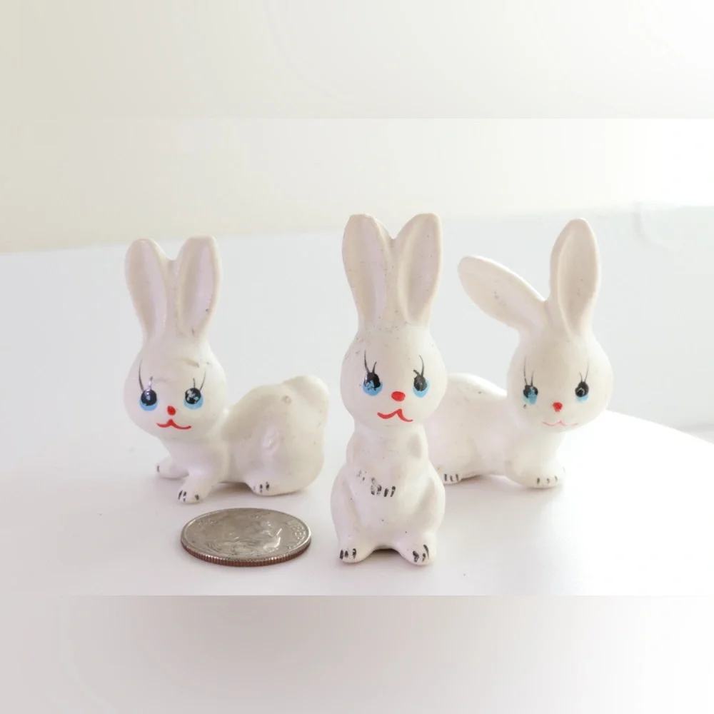 Vintage Ceramic Bunny Figurines – Set of 3 – Hand-Painted Porcelain Rabbits